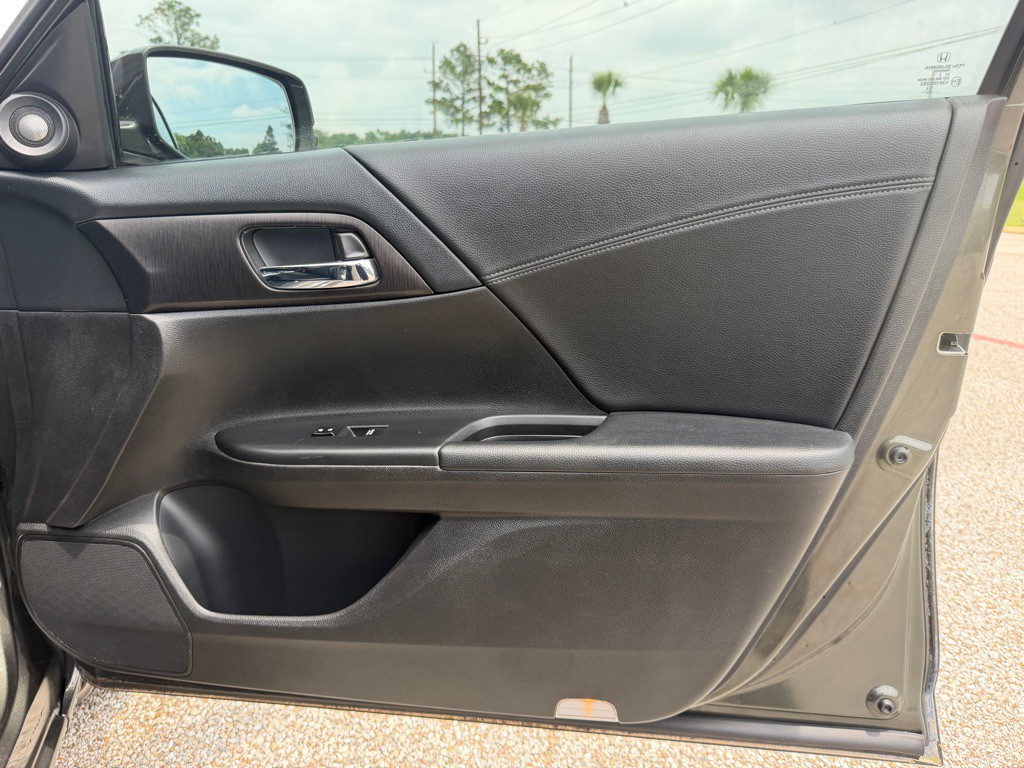 2013 Honda Accord Image 21