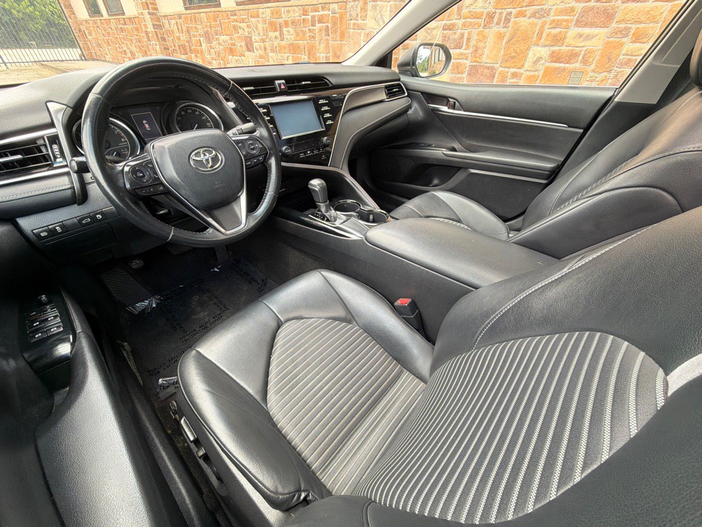 2018 Toyota Camry Image 10