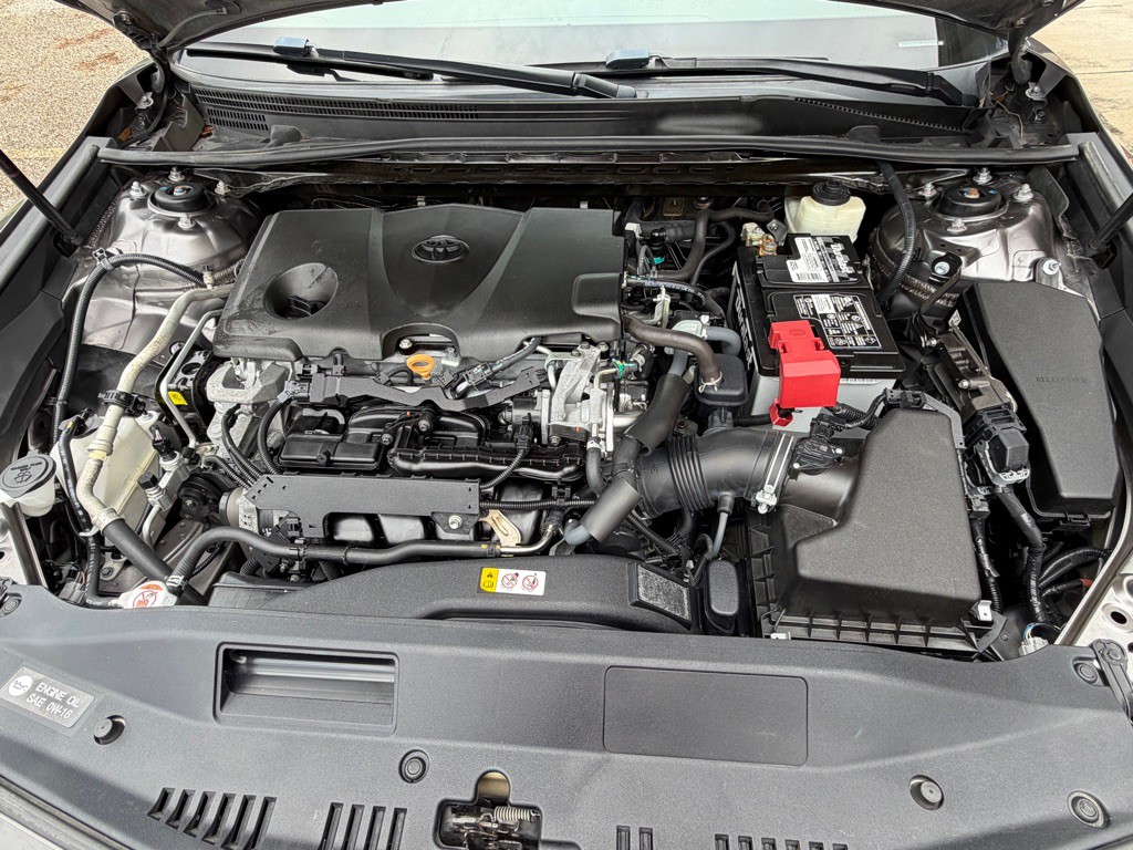 2018 Toyota Camry Image 8