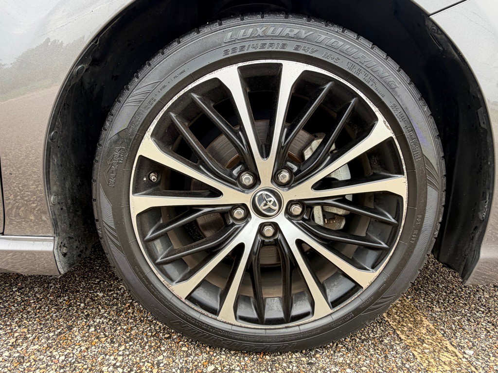 2018 Toyota Camry Image 22