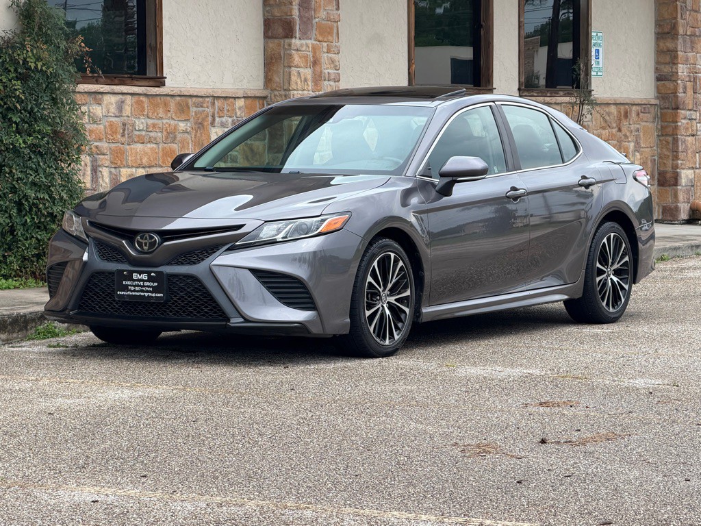 2018 Toyota Camry Image 26