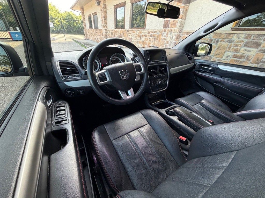 2015 Dodge Grand Caravan Image 10