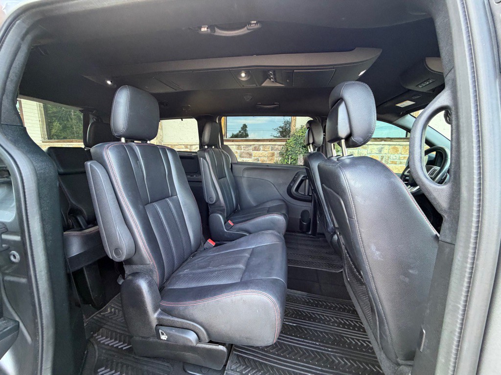 2015 Dodge Grand Caravan Image 17