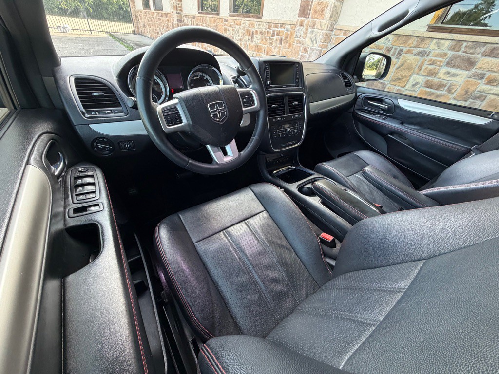 2015 Dodge Grand Caravan Image 19
