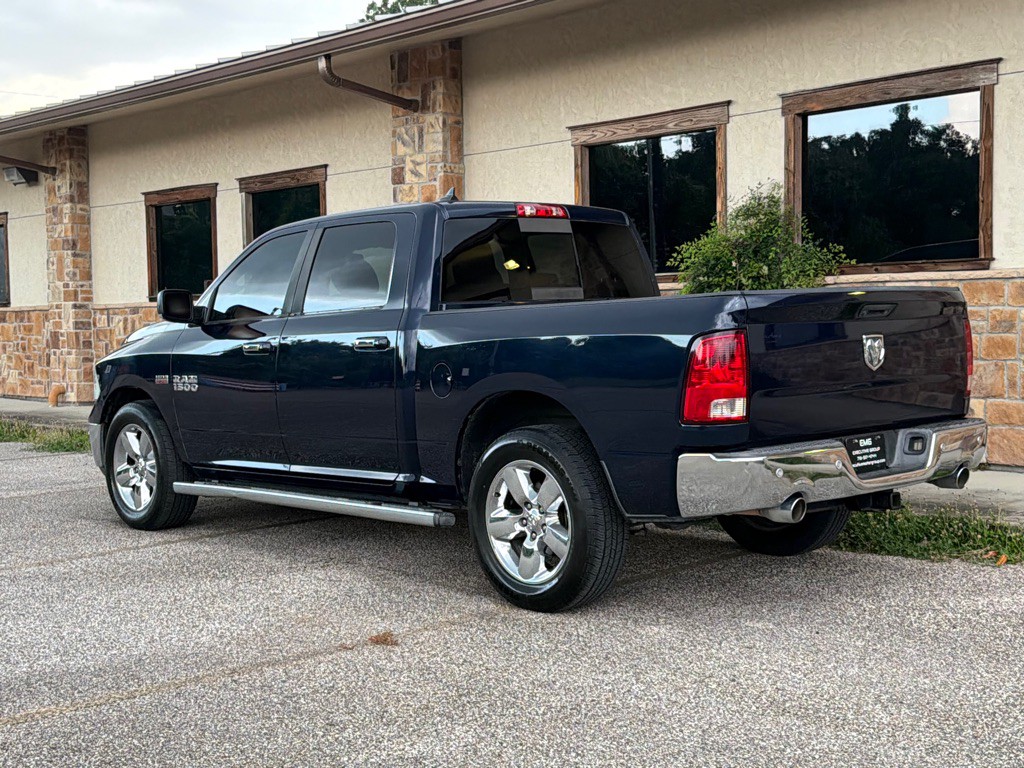 2015 RAM 1500 Image 3