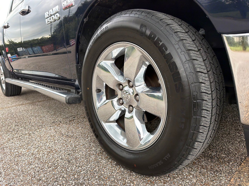 2015 RAM 1500 Image 22