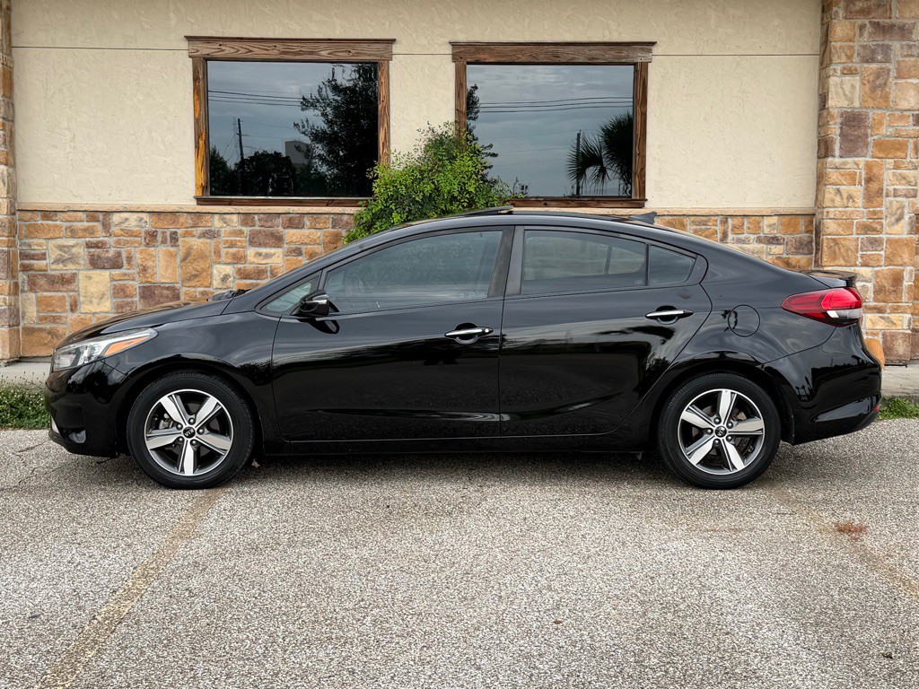 2018 Kia Forte Image 2