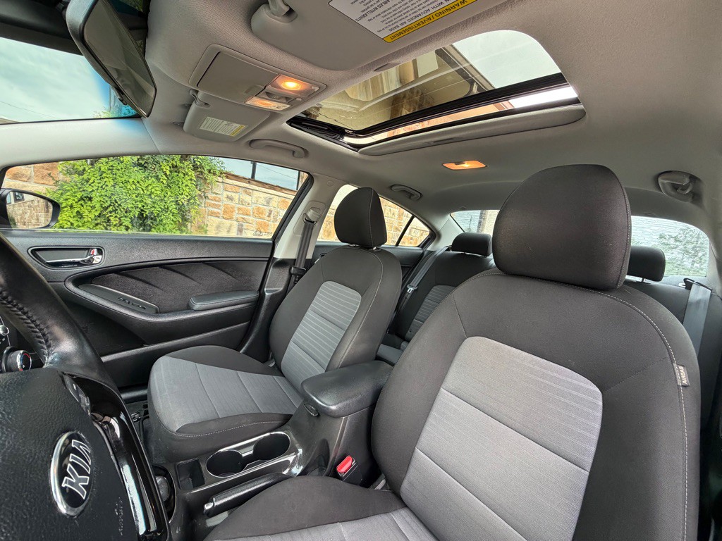 2018 Kia Forte Image 14