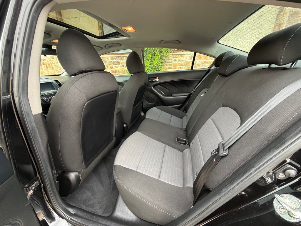 2018 Kia Forte Image 17