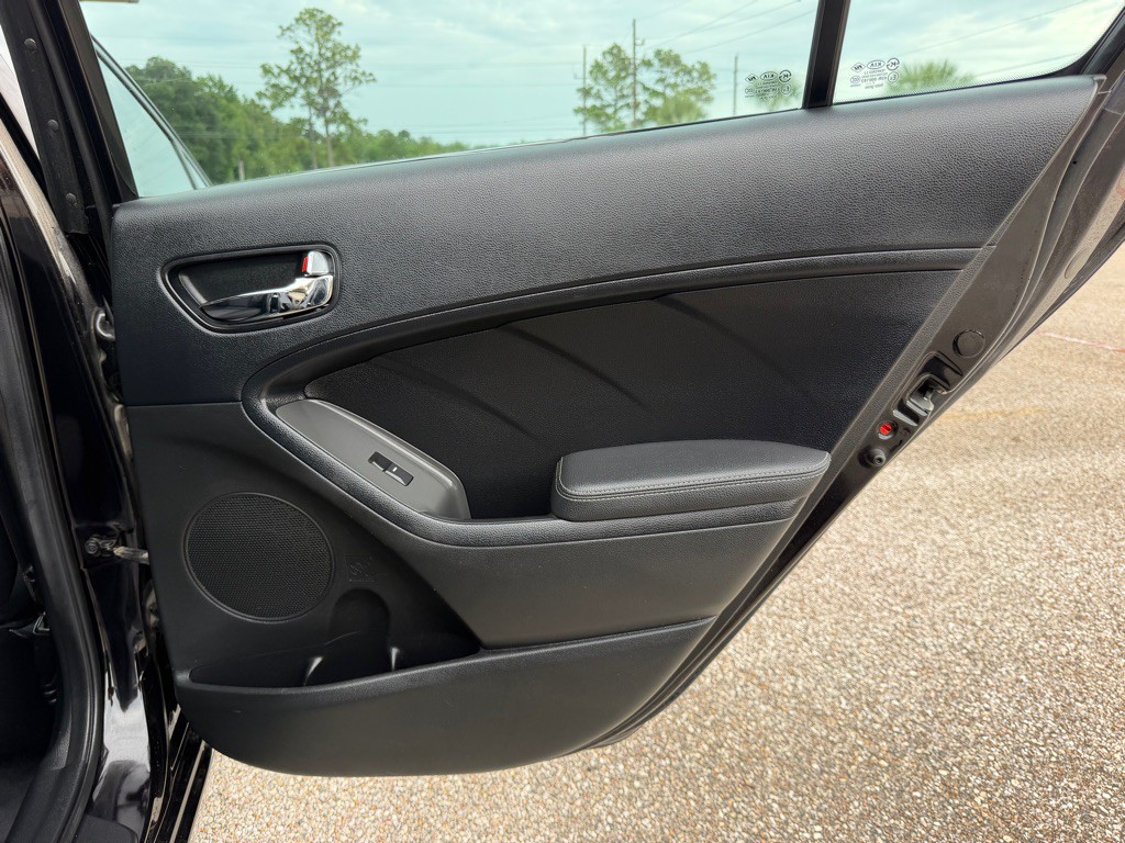 2018 Kia Forte Image 21
