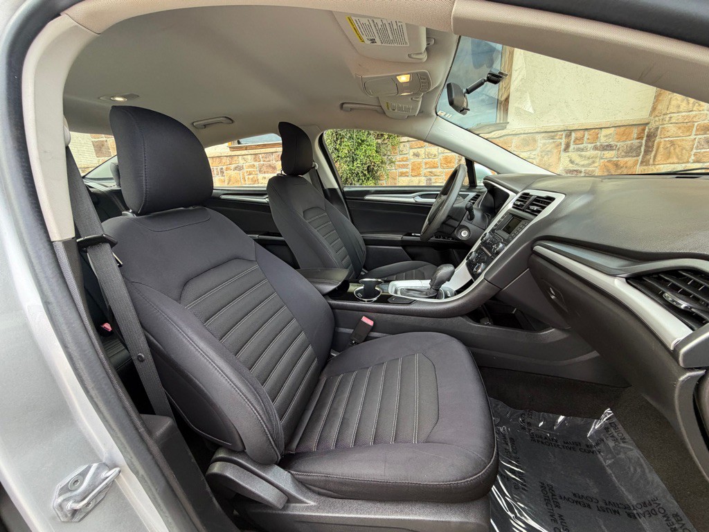2014 Ford Fusion Image 12