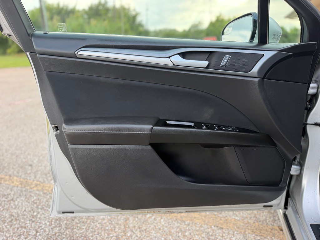2014 Ford Fusion Image 18