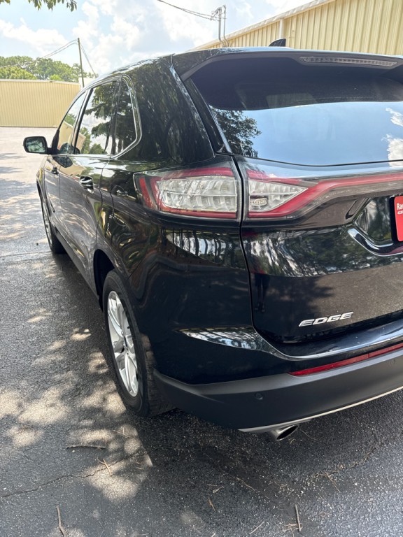 2017 Ford Edge Image 4