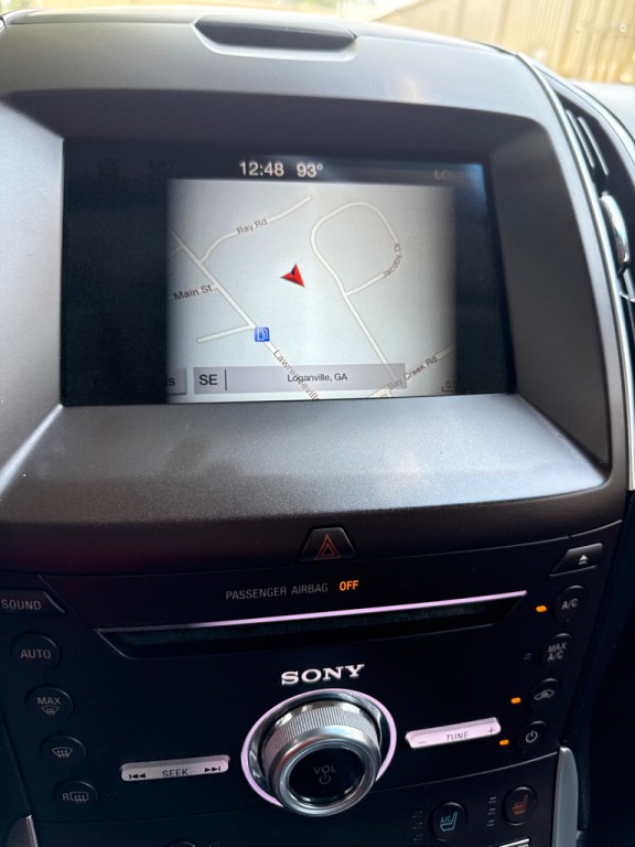 2017 Ford Edge Image 21