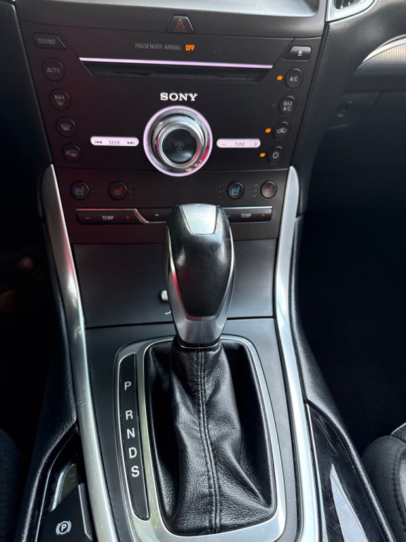 2017 Ford Edge Image 22