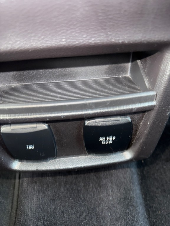 2017 Ford Edge Image 28
