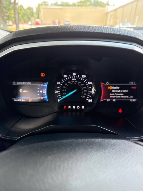 2017 Ford Edge Image 29