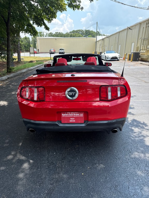 2011 Ford Mustang Image 12