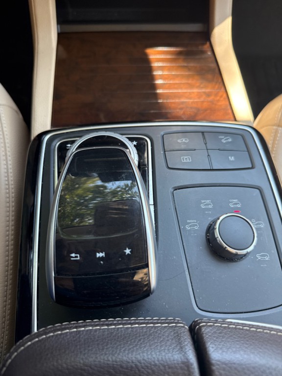 2018 Mercedes-Benz GLS-Class Image 27