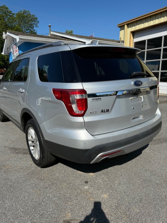 2017 Ford Explorer Image 4