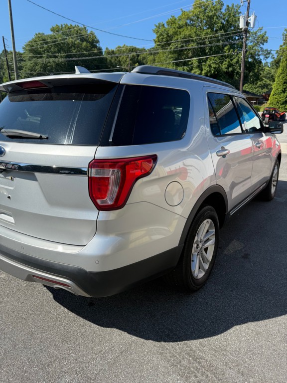 2017 Ford Explorer Image 6