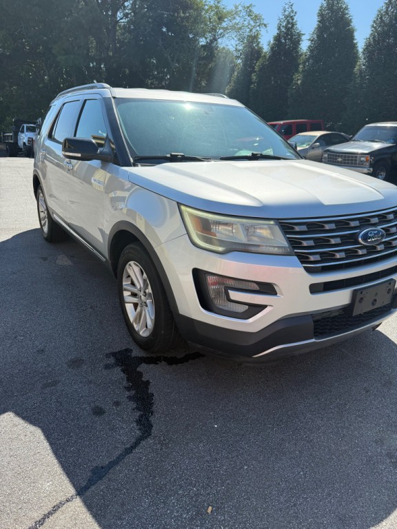 2017 Ford Explorer Image 8