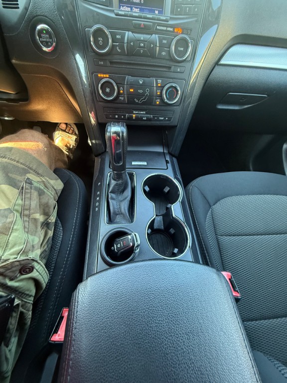 2017 Ford Explorer Image 24
