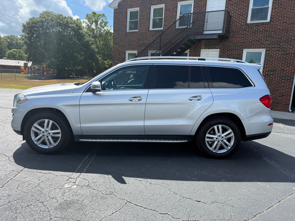 2016 Mercedes-Benz GL-Class Image 3