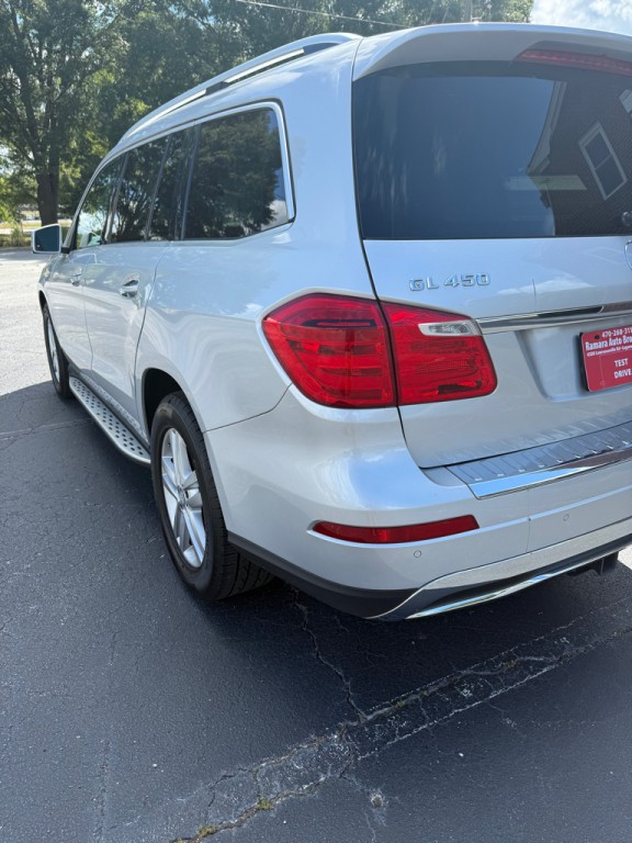 2016 Mercedes-Benz GL-Class Image 4