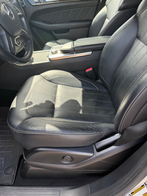 2016 Mercedes-Benz GL-Class Image 9
