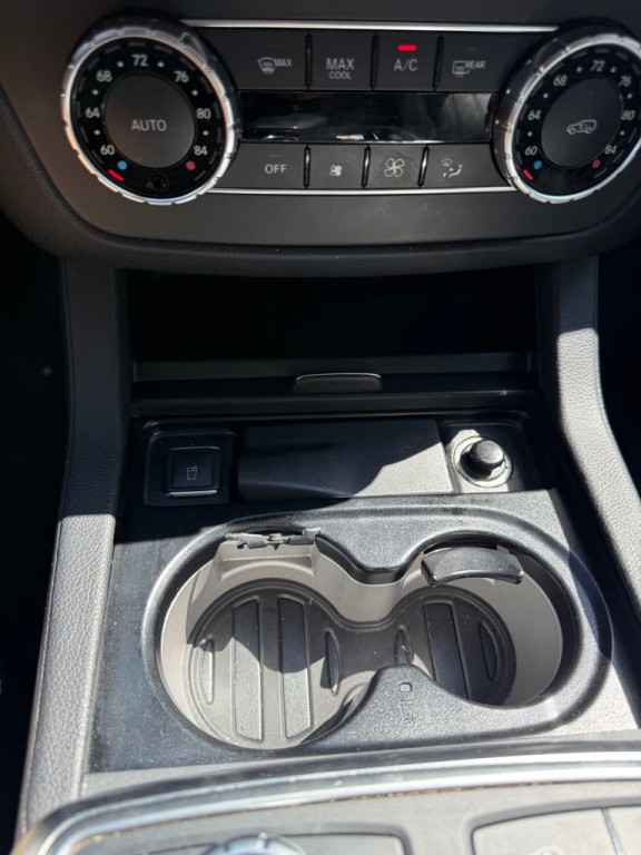 2016 Mercedes-Benz GL-Class Image 25