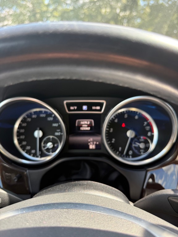 2016 Mercedes-Benz GL-Class Image 32