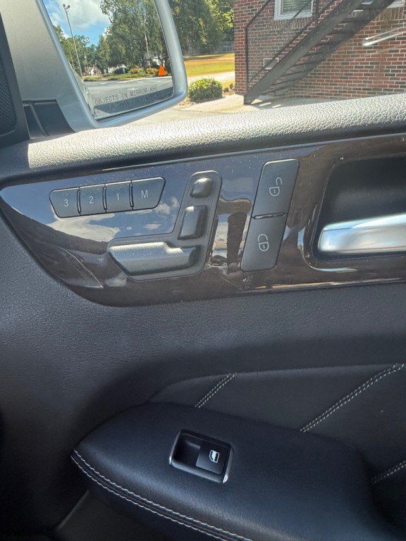 2016 Mercedes-Benz GL-Class Image 36