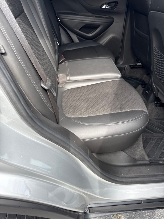 2017 Buick Enclave Image 16
