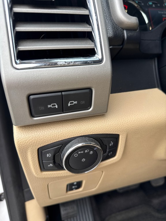 2015 Ford F-150 Image 11