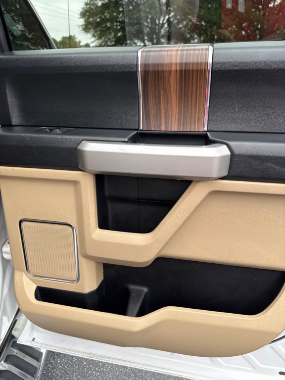 2015 Ford F-150 Image 20
