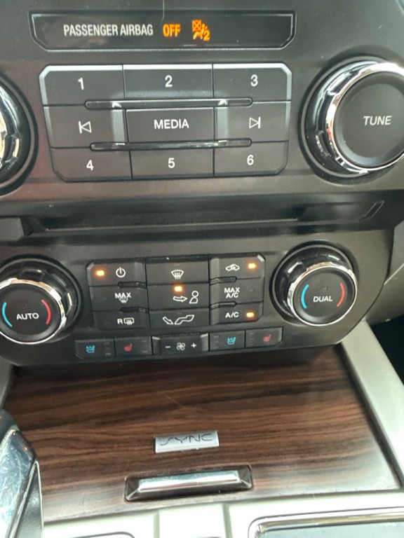 2015 Ford F-150 Image 29