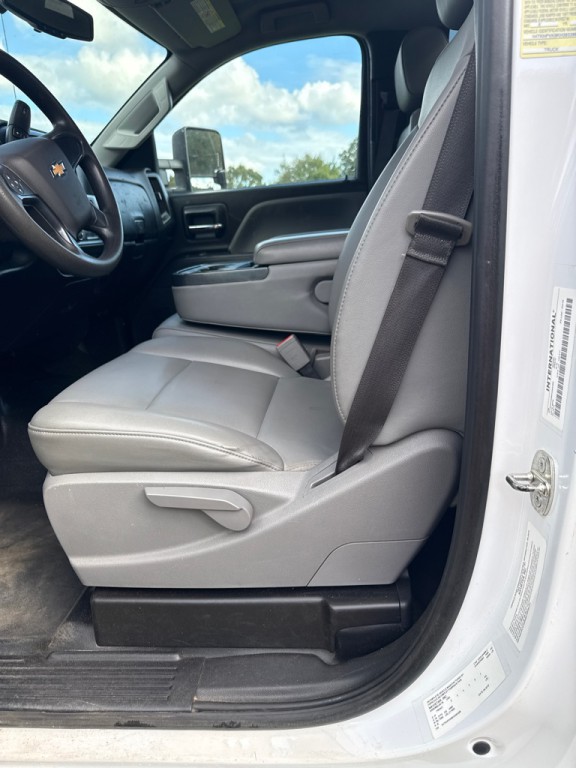 2019 Chevrolet Silverado 1500 Image 9