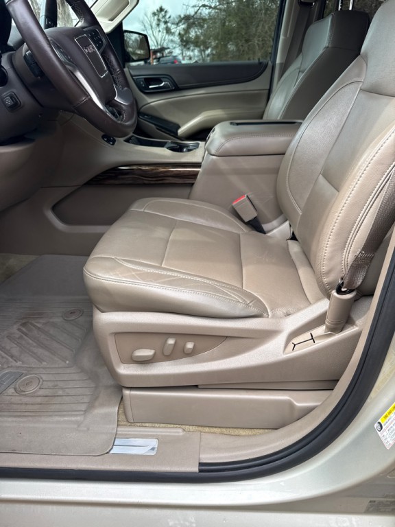 2015 GMC Yukon Image 9