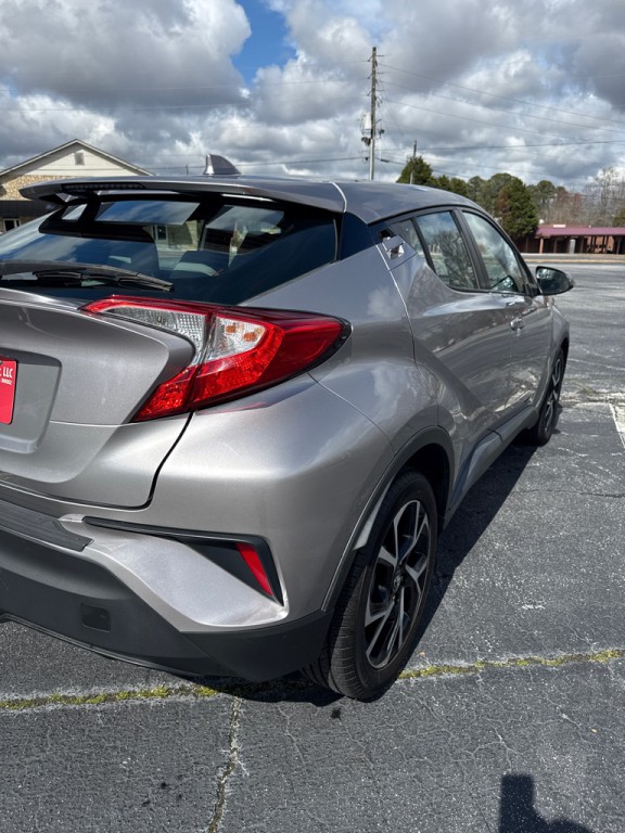2019 Toyota C-HR Image 6