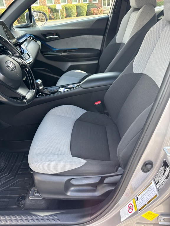 2019 Toyota C-HR Image 9