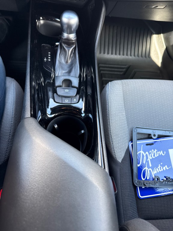 2019 Toyota C-HR Image 19