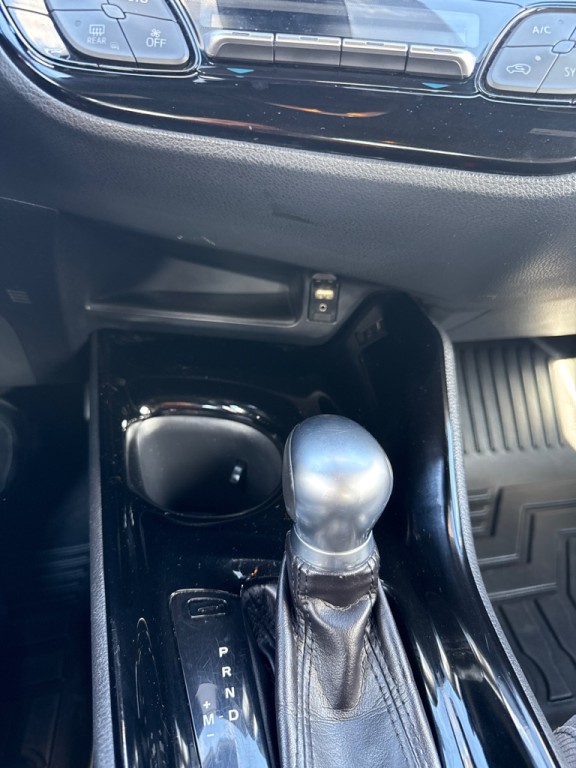 2019 Toyota C-HR Image 20