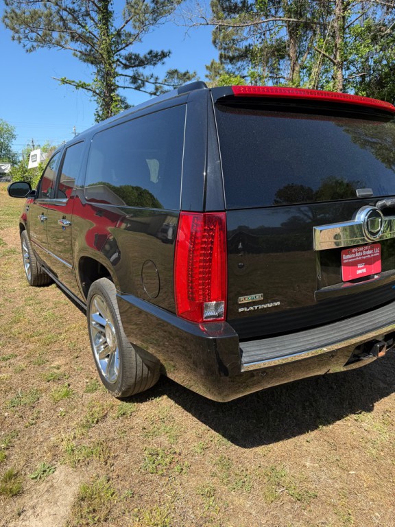 2012 Cadillac Escalade Image 4