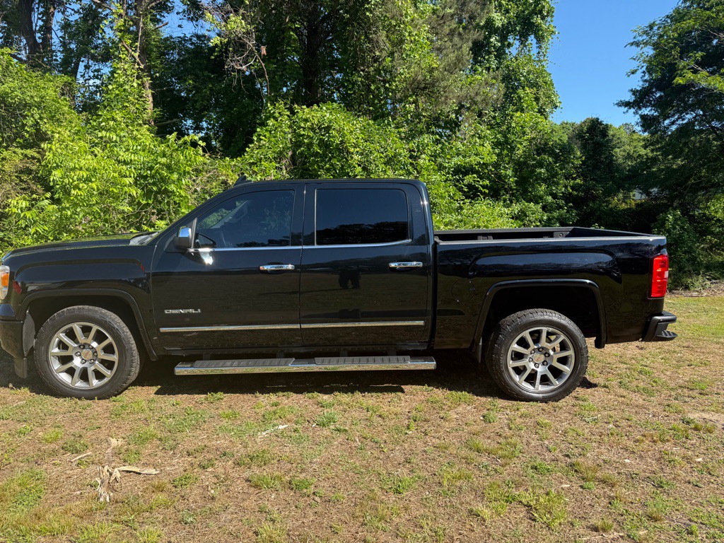 2015 GMC Sierra Image 3