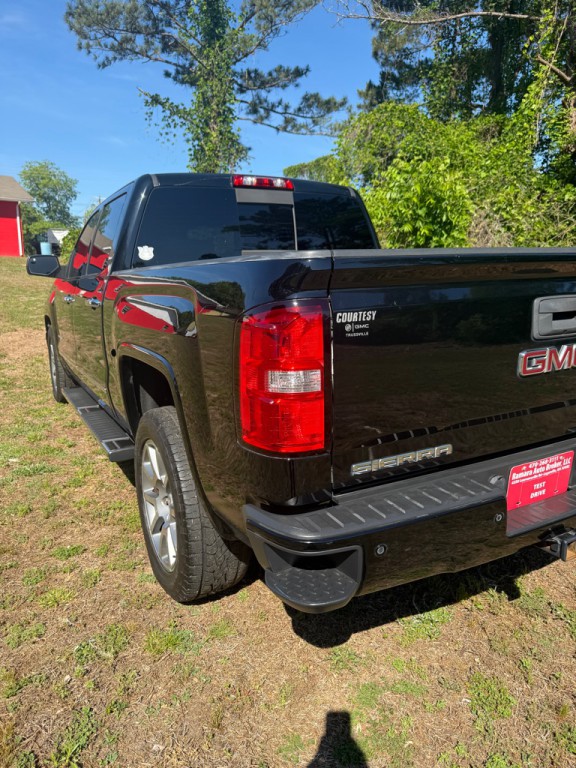 2015 GMC Sierra Image 4