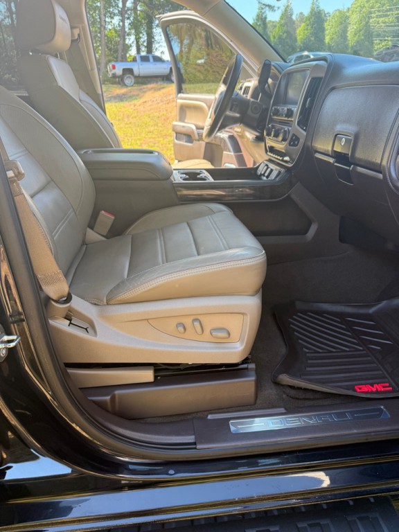 2015 GMC Sierra Image 16