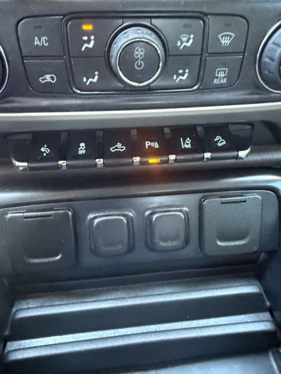 2015 GMC Sierra Image 21