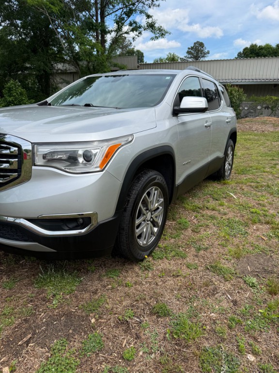 2018 GMC Acadia Image 2