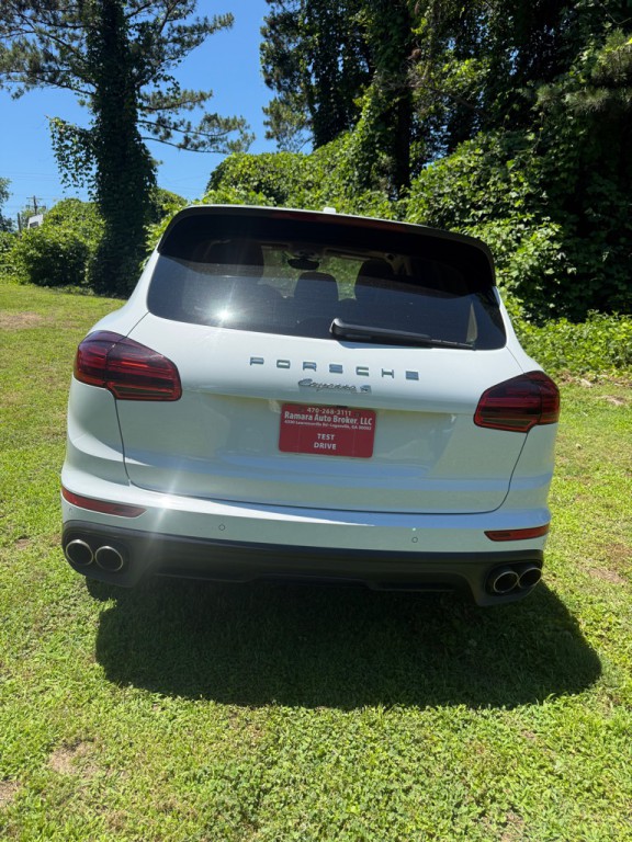 2015 Porsche Cayenne Image 5
